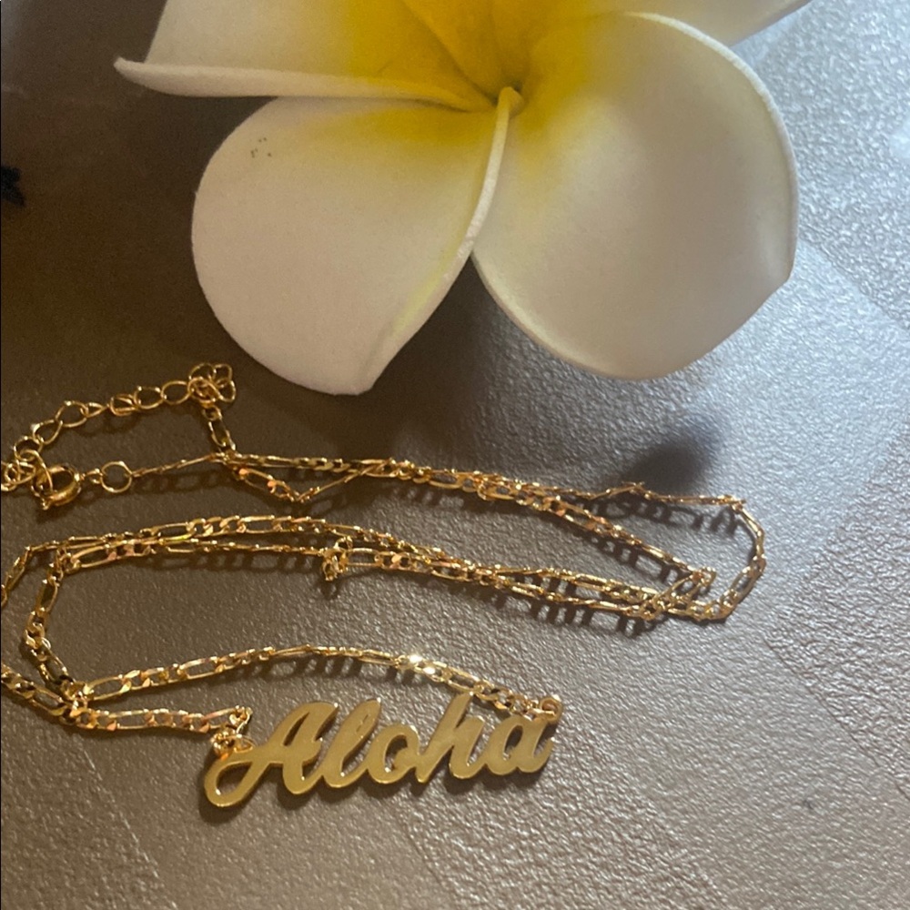 Gold 'Aloha' Necklace